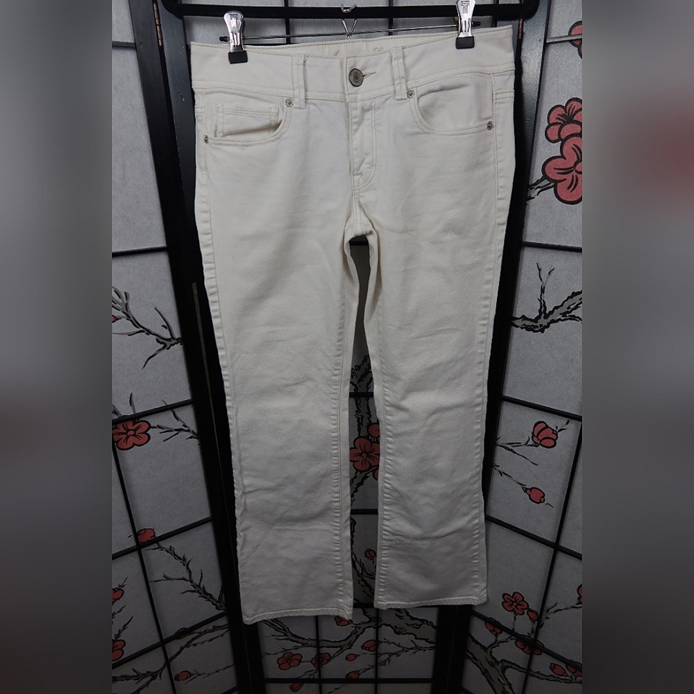 American Eagle Original Boot Stretch White Jeans Size 6